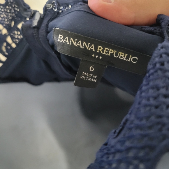 Banana Republic Navy Lace Dress Size 6 - Picture 2 of 5